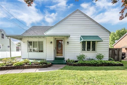193 12th Ave, North Tonawanda, NY, 14120-6721 | Card Image