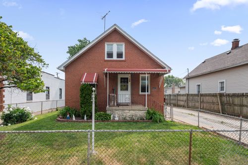 6513 Kane Ave, Hodgkins, IL, 60525-7666 | Card Image