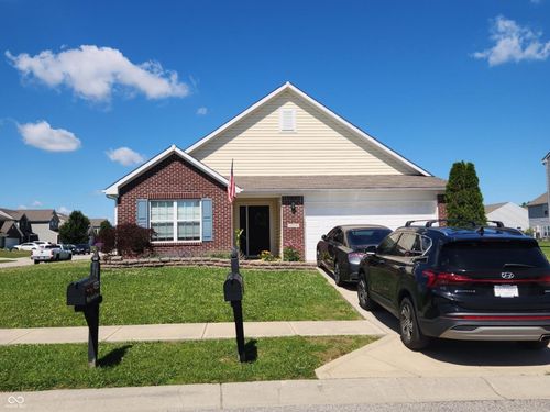 4324 Big Leaf Ln, Indianapolis, IN, 46239-7953 | Card Image