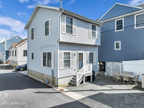 107 W Beach Way, Lavallette, NJ, 08735-1912 | Card Image