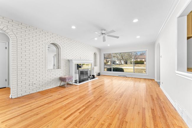 3047 Olive Rd, House other with 2 bedrooms, 1 bathrooms and 2 parking in Homewood IL | Image 5