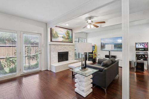 47b-4130 Proton Dr, Addison, TX, 75001-3515 | Card Image