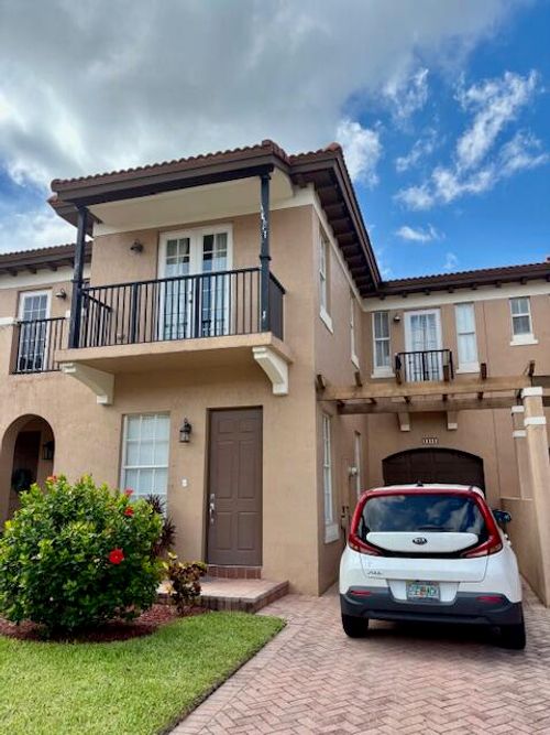 6898 Julia Gardens Dr, Coconut Creek, FL, 33073-2165 | Card Image
