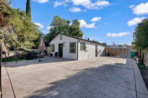 32 S Anthony Avenue, Stockton, CA, 95215 | Card Image