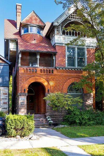 37 Madison Ave, House other with 1 bedrooms, 4 bathrooms and 8 parking in Toronto ON | Image 1