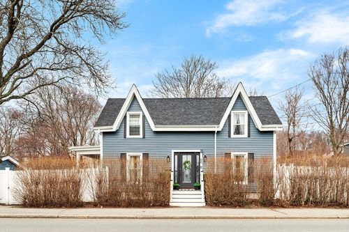 66 Salem St, Woburn, MA, 01801-3008 | Card Image