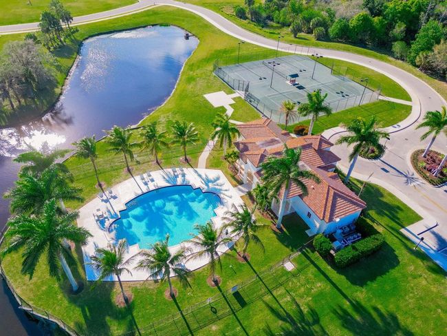 139 Se Via Bisento, House other with 3 bedrooms, 2 bathrooms and null parking in Port St. Lucie FL | Image 51