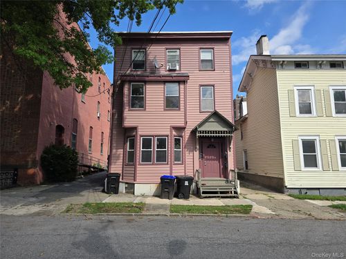 17 N Clover St, Poughkeepsie, NY, 12601-2297 | Card Image