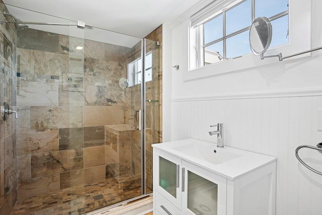 2 - 538 Dune Rd, Condo with 3 bedrooms, 4 bathrooms and null parking in Southampton NY | Image 12