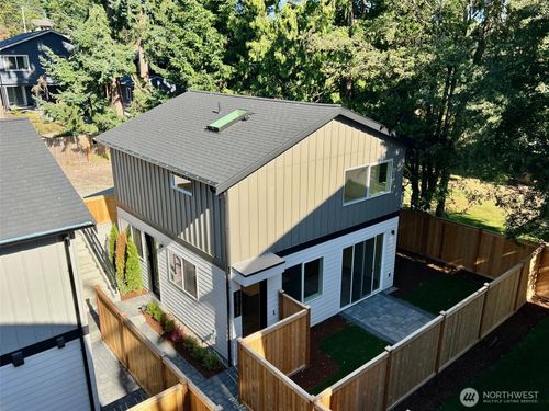 b-9019 Dibble Ave Nw, Seattle, WA, 98117-3208 | Card Image