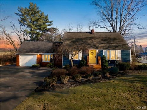 5746 S Bay Rd, Cicero, NY, 13039-9042 | Card Image