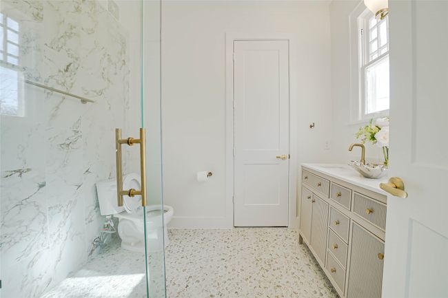 Bathroom with vanity | Image 29
