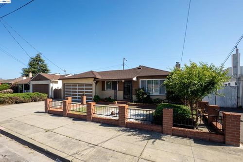 404 Bradrick Dr, San Leandro, CA, 94578-4403 | Card Image