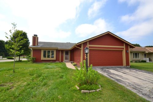 3707 Honey Tree Lane, Greenfield, WI, 53221 | Card Image