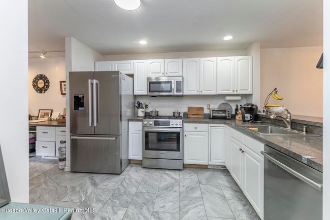 217 Aspen Ter, Townhouse with 2 bedrooms, 3 bathrooms and null parking in Poughkeepsie NY | Image 14