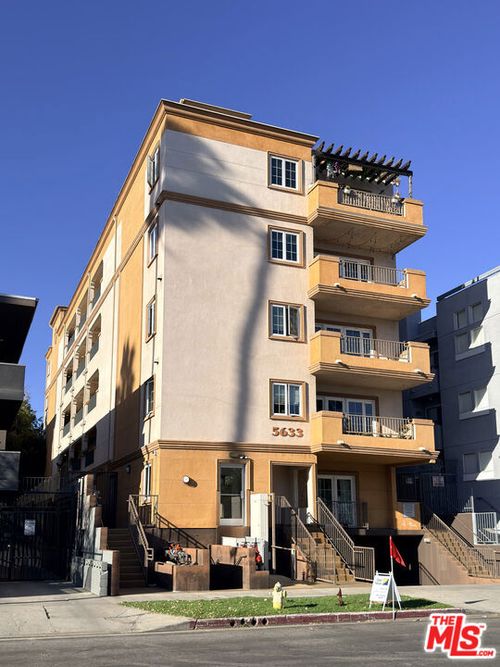 apt-203-5633 Carlton Way, Hollywood, CA, 90028-7296 | Card Image