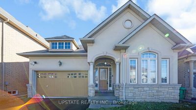 40 Balin Cres, House other with 3 bedrooms, 2 bathrooms and 6 parking in Brampton ON | Image 1