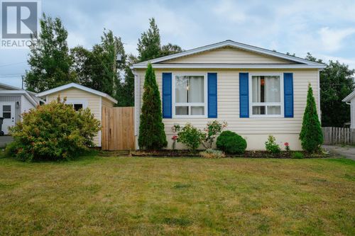 18 Heath Cres, Gander, NL, A1V1R1 | Card Image