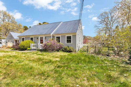 273 Bishops Ter, Hyannis, MA, 02601-2107 | Card Image