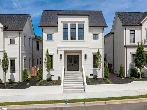 33 N Textile Avenue, Greenville, SC, 29611 | Card Image