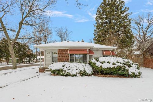 14001 Balfour St, Oak Park, MI, 48237-1341 | Card Image