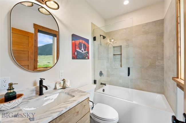 guest bathroom #2 | Image 43