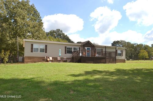 390 Cross Creek Cv, Byhalia, MS, 38611-7266 | Card Image