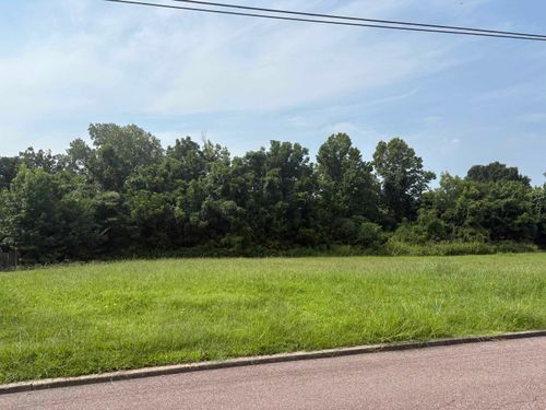 40-39-40 Willow Creek Dr, Ripley, TN, 38063-5501 | Card Image
