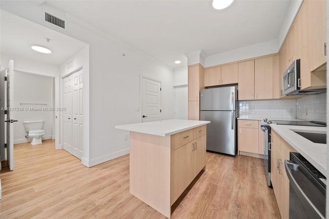 405 - 10170 Sw 7 Th St, Condo with 1 bedrooms, 1 bathrooms and null parking in Pembroke Pines FL | Image 7