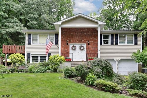 6 Cooper Dr, Wanaque, NJ, 07465-1007 | Card Image
