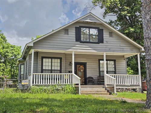 220 W Ross St, Tahlequah, OK, 74464-4434 | Card Image