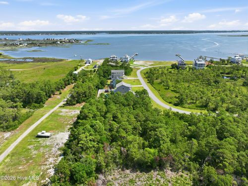 16-134 Westbay Cir, Harkers Island, NC, 28531-9700 | Card Image