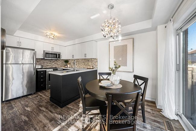 9 Carpendale Cres, House attached with 3 bedrooms, 2 bathrooms and 2 parking in Ajax ON | Image 18
