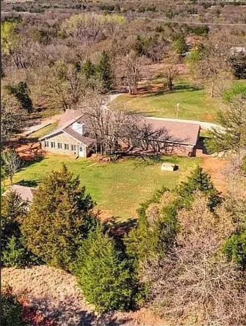 1025 E Triplett Road, Guthrie, OK, 73044 | Card Image
