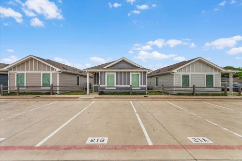 21-8631 Cottage Creek Dr, Fort Worth, TX, 76123-2889 | Card Image