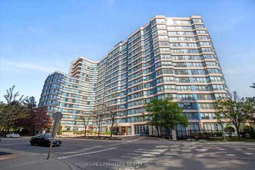 704-250 Webb Dr, Mississauga, ON, L5B3Z4 | Card Image