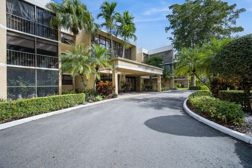 212-16175 Golf Club Rd, Weston, FL, 33326 | Card Image