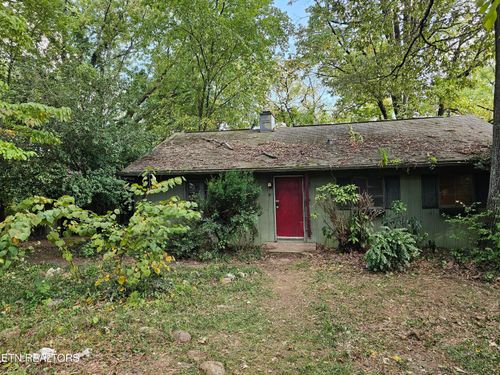 3044 Kenilworth Ln, Knoxville, TN, 37917-2917 | Card Image