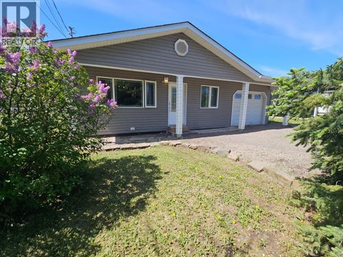 5237 42nd St Ne, Chetwynd, BC, V0C1J0 | Card Image