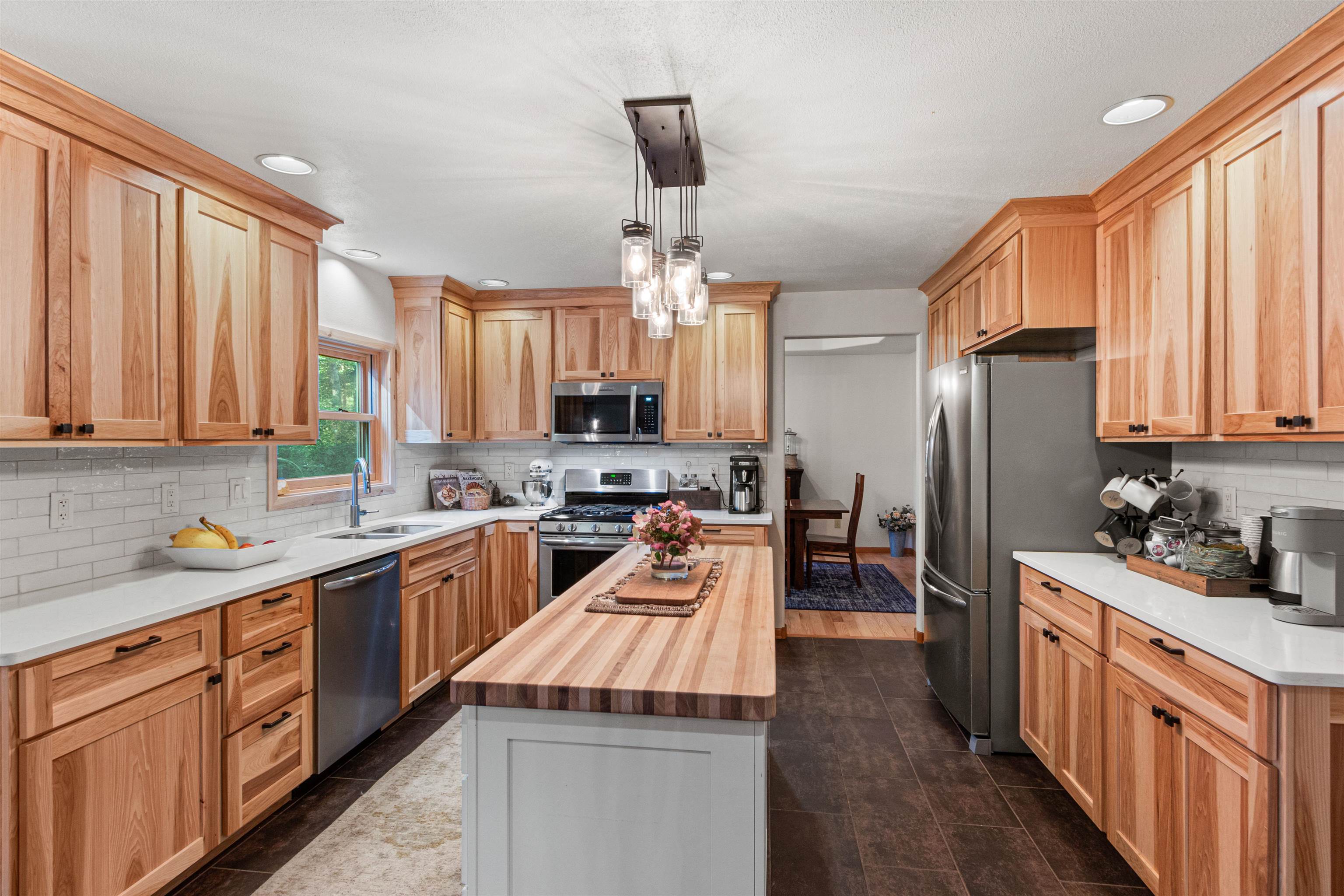 Magnolia Dr, Plover, WI 54467