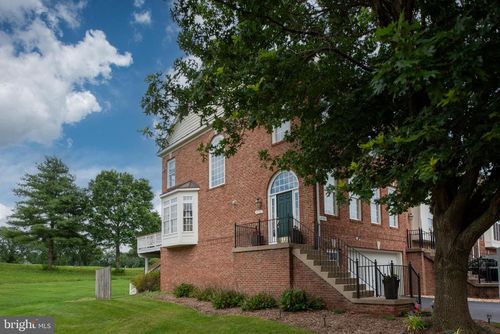 14501 Guilford Ridge Rd, HAYMARKET, VA, 20169-3270 | Card Image