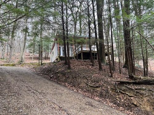 31 Seneca Ln, Sugar Grove, OH, 43155 | Card Image