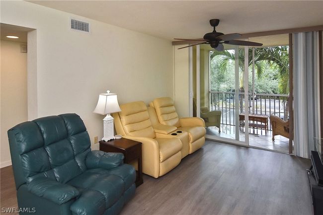 215 - 4113 Residence Drive, Condo with 3 bedrooms, 2 bathrooms and null parking in Fort Myers FL | Image 5