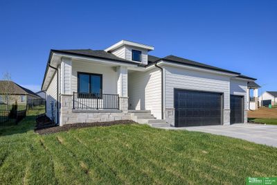 20911 Sandstone Lane, Home with 4 bedrooms, 1 bathrooms and 3 parking in Gretna NE | Image 2