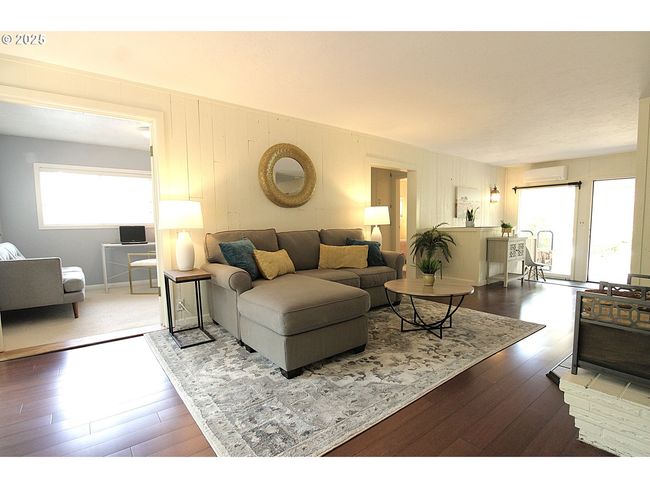 1400 W 40 Th Ave, House other with 3 bedrooms, 2 bathrooms and 1 parking in Eugene OR | Image 14