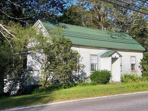 558 2nd Nh Tpke, Hillsborough, NH, 03244-4615 | Card Image