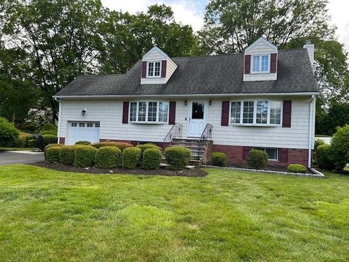 18 Homestead Ln, New City, NY, 10956-2424 | Card Image