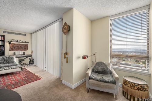 apt-22a-1020 15th St, Denver, CO, 80202-2310 | Card Image