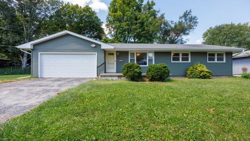 8 Brookwood Dr, Normal, IL, 61761-4010 | Card Image