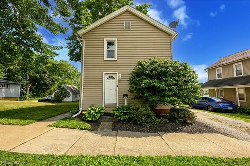 210 Pittsburgh St, Columbiana, OH, 44408-1314 | Card Image